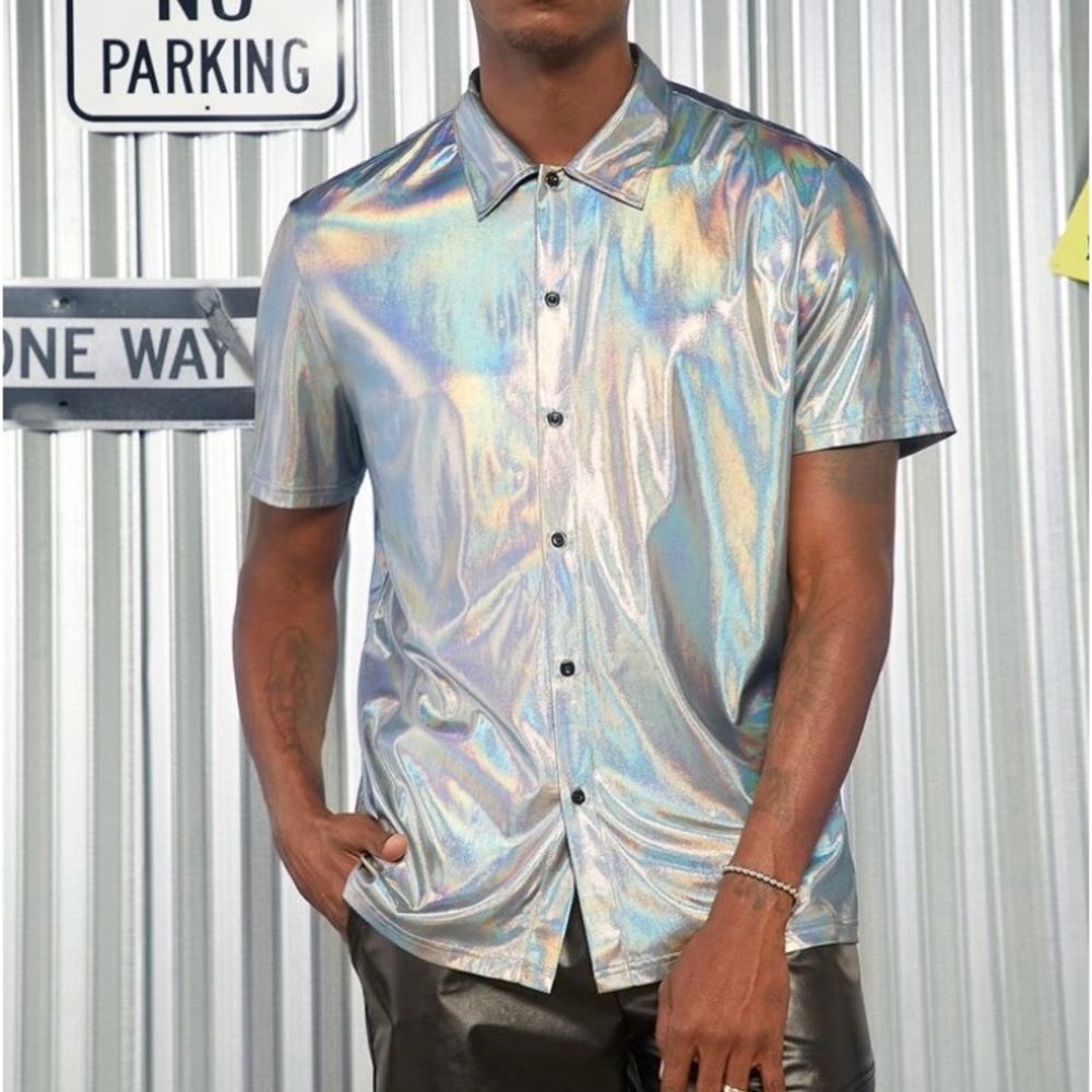New SHEIN Men Holographic Button Front Small Shirt